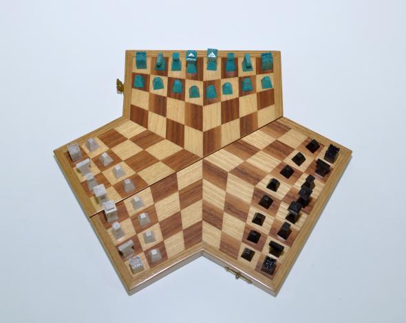 Šah za tri